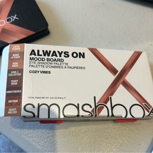 Smashbox always on mood board eyeshadow palette Cozy Vibes